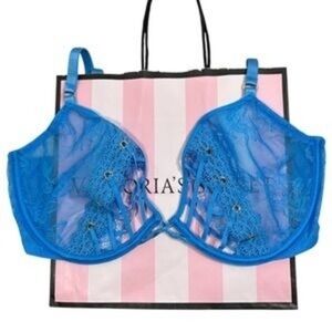 Victoria's Secret Blue Lace Bra